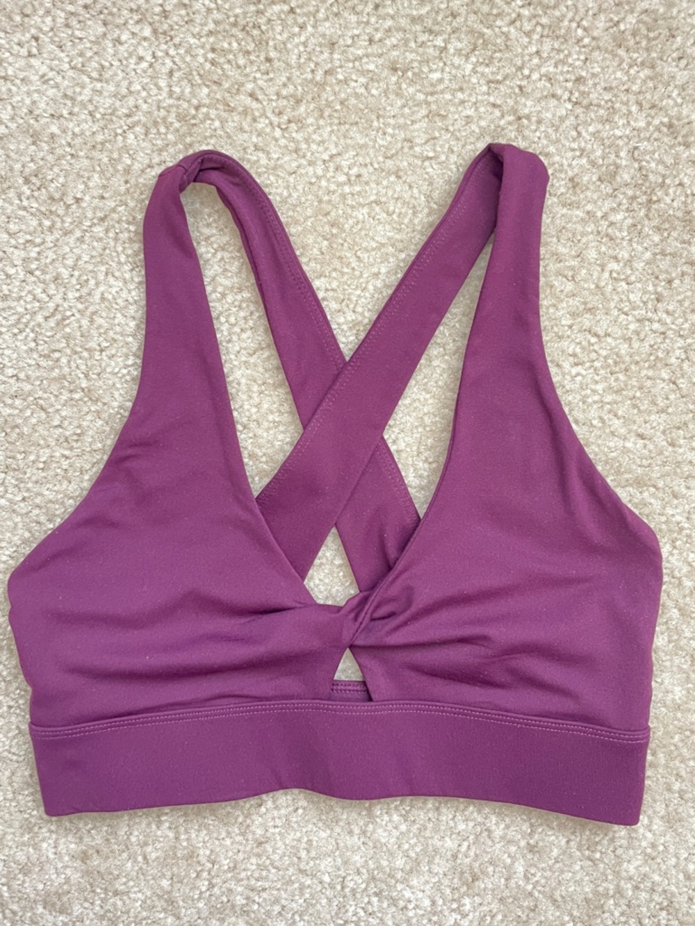 Fabletics Women's Oasis Twist Medium Impact Sports Bra - Small